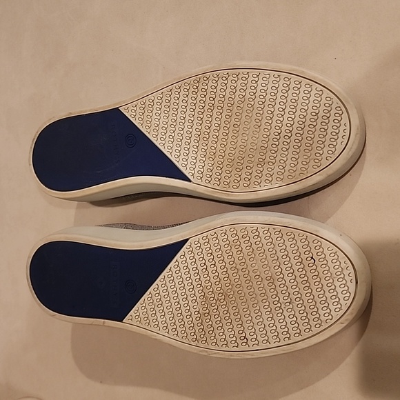 Rothy's Iridescent Sneakers 8 - Picture 5 of 7